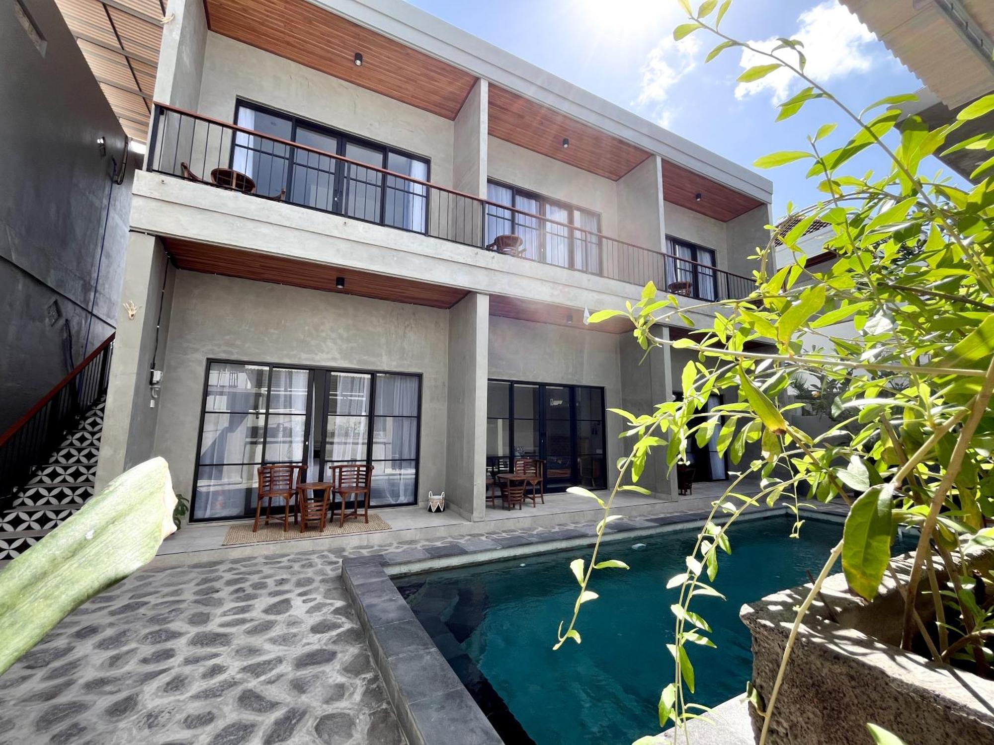 Adi Surya Guest House Семиньяк Экстерьер фото