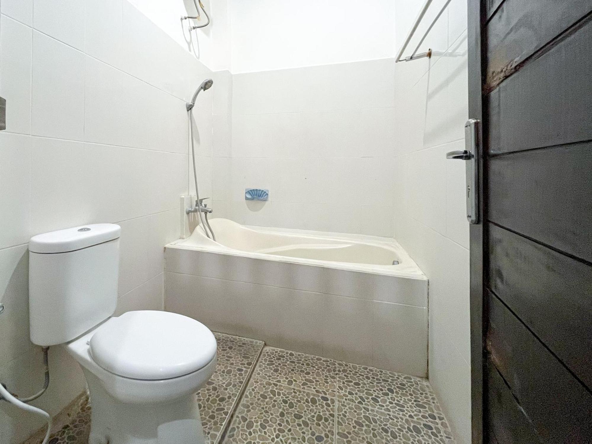 Adi Surya Guest House Семиньяк Экстерьер фото